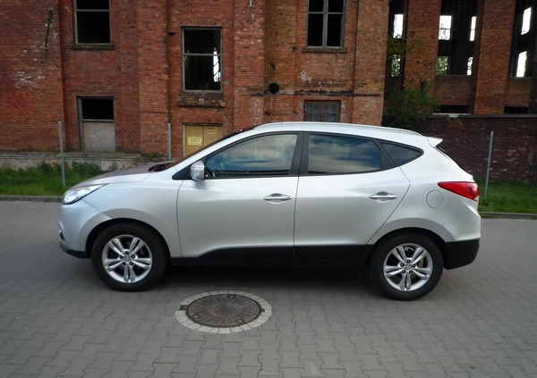 Hyundai ix35 cena 31900 przebieg: 144000, rok produkcji 2012 z Płock małe 277